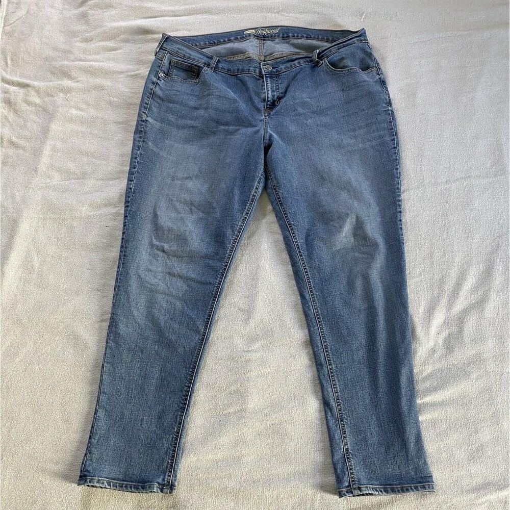 Women’s Old Navy The/LE Boyfriend Jeans Size 18 Regular Light to Medium Blue